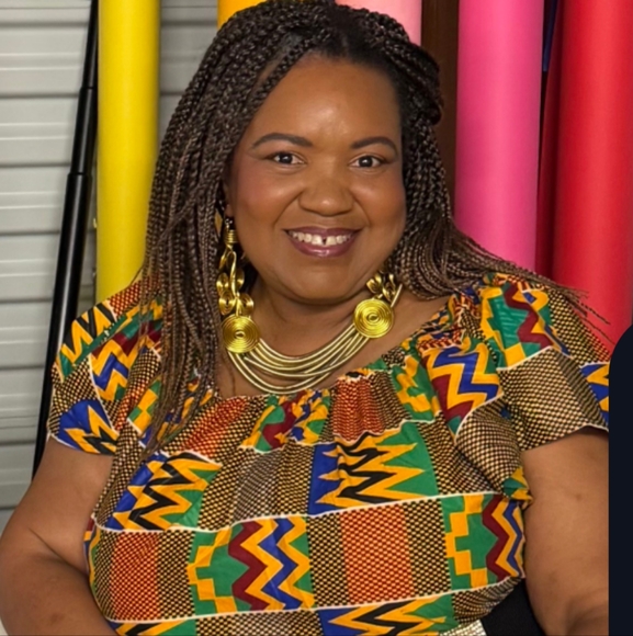 Meet your Posher, Staci - Picture 3 of 4